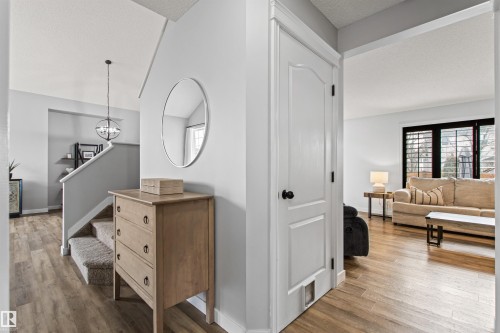 16 Desevigny Place, St. Albert, AB - Indoor