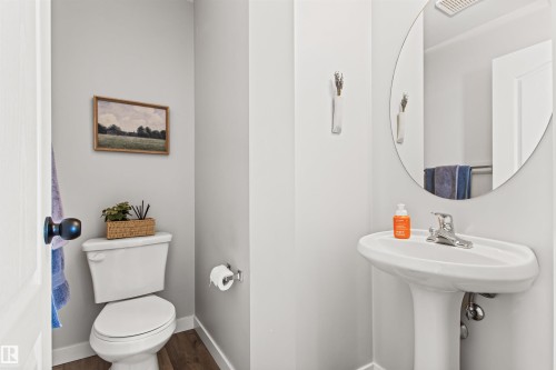 16 Desevigny Place, St. Albert, AB - Indoor Photo Showing Bathroom