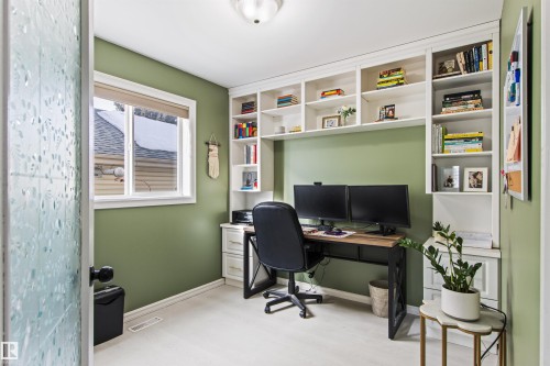 16 Desevigny Place, St. Albert, AB - Indoor Photo Showing Office