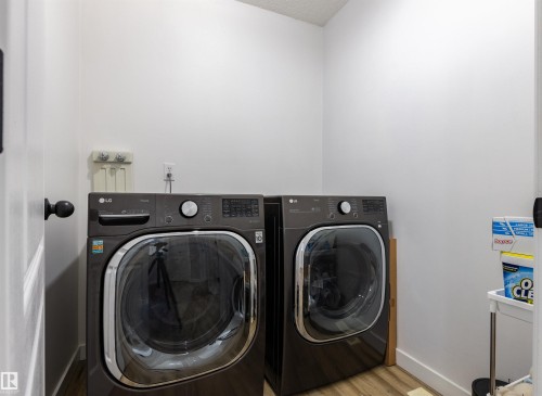 16 Desevigny Place, St. Albert, AB - Indoor Photo Showing Laundry Room