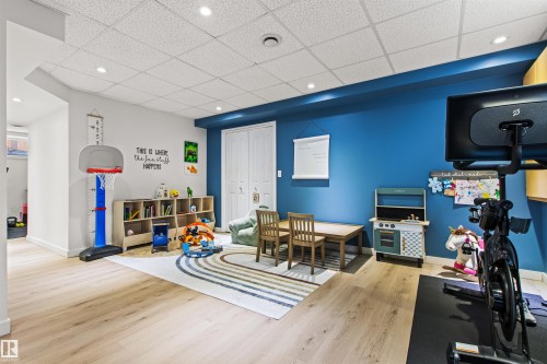 16 Desevigny Place, St. Albert, AB - Indoor