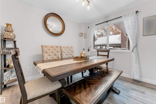 18010 96 Ave Nw, Edmonton, AB - Indoor Photo Showing Dining Room