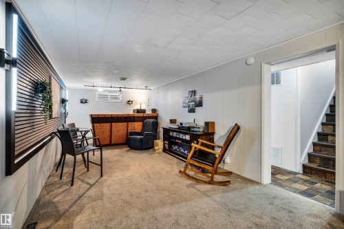 7811 134B Avenue, Edmonton, AB - Indoor Photo Showing Other Room