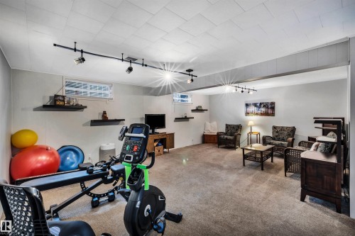 7811 134B Avenue, Edmonton, AB - Indoor