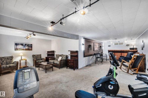 7811 134B Avenue, Edmonton, AB - Indoor