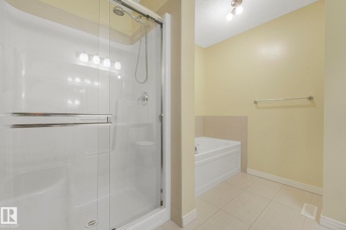 17535 13 Avenue, Edmonton, AB - Indoor Photo Showing Bathroom