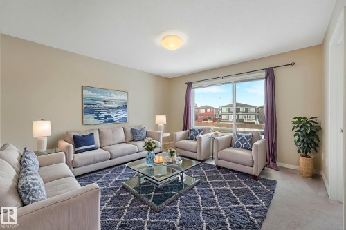 17535 13 Avenue, Edmonton, AB - Indoor Photo Showing Living Room