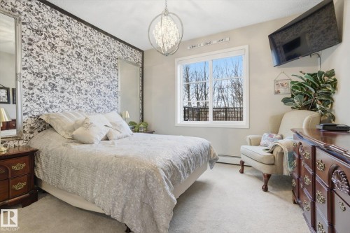 120 1144 Adamson Drive, Edmonton, AB - Indoor Photo Showing Bedroom