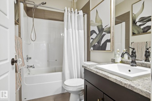 120 1144 Adamson Drive, Edmonton, AB - Indoor Photo Showing Bathroom