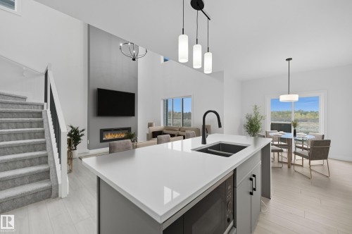 37 Gable Common, Spruce Grove, AB - Indoor Photo Showing Kitchen With Double Sink With Upgraded Kitchen
