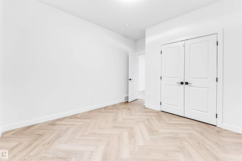 21 Trill Point(E), Spruce Grove, AB - Indoor Photo Showing Other Room