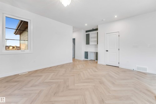 21 Trill Point(E), Spruce Grove, AB - Indoor Photo Showing Other Room