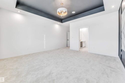 21 Trill Point(E), Spruce Grove, AB - Indoor Photo Showing Other Room