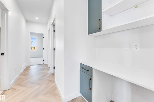 21 Trill Point(E), Spruce Grove, AB - Indoor Photo Showing Other Room
