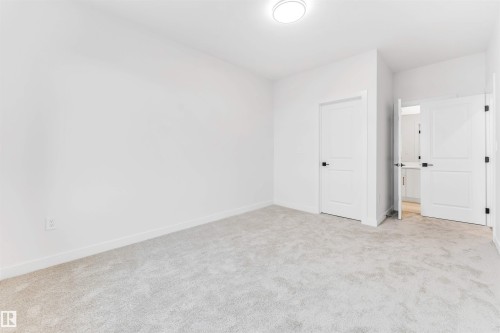 21 Trill Point(E), Spruce Grove, AB - Indoor Photo Showing Other Room