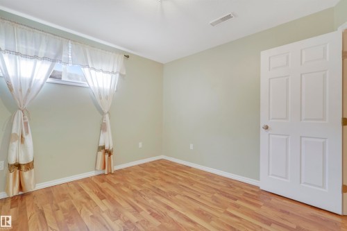 13 9420 172 Street, Edmonton, AB - Indoor Photo Showing Other Room