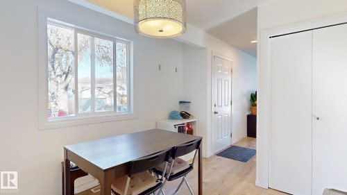 9515B 120 Avenue, Edmonton, AB - Indoor