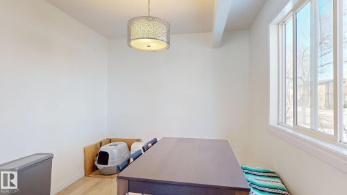 9515B 120 Avenue, Edmonton, AB - Indoor Photo Showing Other Room