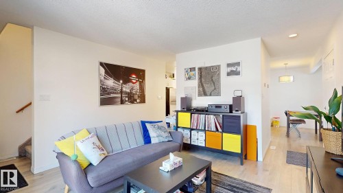 9515B 120 Avenue, Edmonton, AB - Indoor Photo Showing Other Room