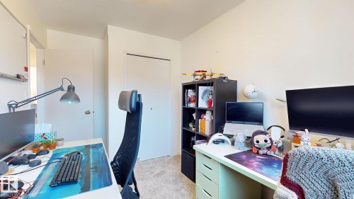 9515B 120 Avenue, Edmonton, AB - Indoor