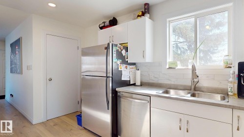 9515B 120 Avenue, Edmonton, AB - Indoor Photo Showing Kitchen With Stainless Steel Kitchen With Double Sink