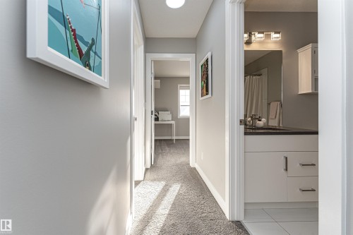 20318 15A Avenue, Edmonton, AB - Indoor Photo Showing Other Room