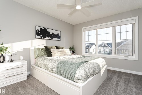 20318 15A Avenue, Edmonton, AB - Indoor Photo Showing Bedroom