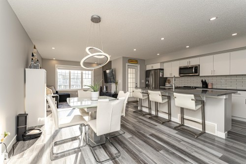 20318 15A Avenue, Edmonton, AB - Indoor