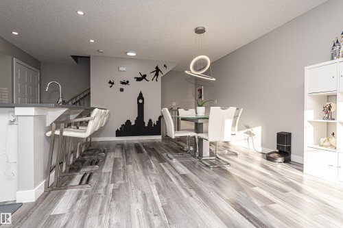 20318 15A Avenue, Edmonton, AB - Indoor