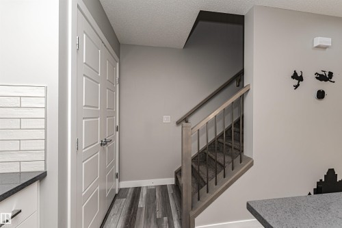 20318 15A Avenue, Edmonton, AB - Indoor Photo Showing Other Room