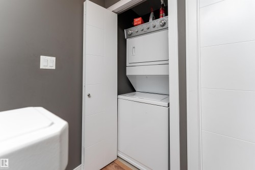 37 13003 132 Avenue, Edmonton, AB - Indoor Photo Showing Laundry Room