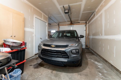 37 13003 132 Avenue, Edmonton, AB - Indoor Photo Showing Garage
