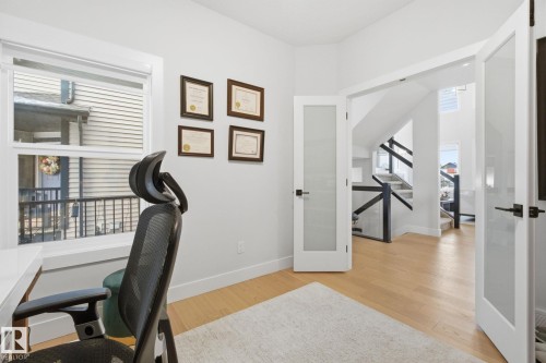 9831 223 Street, Edmonton, AB - Indoor Photo Showing Office