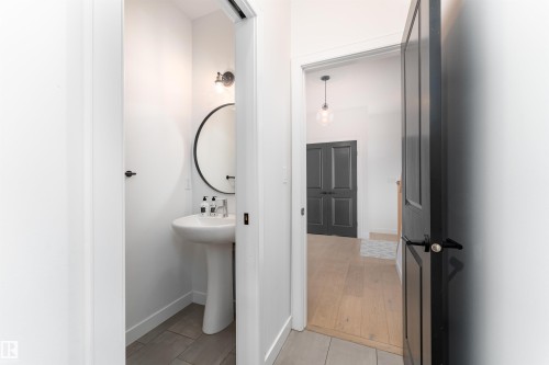 39 Jacobs Close, St. Albert, AB - Indoor Photo Showing Bathroom