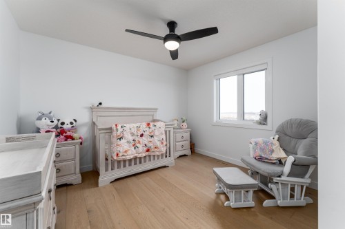 39 Jacobs Close, St. Albert, AB - Indoor Photo Showing Bedroom