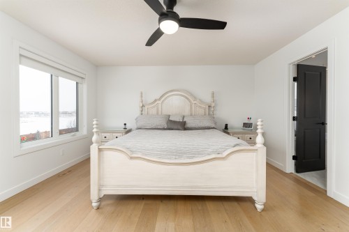 39 Jacobs Close, St. Albert, AB - Indoor Photo Showing Bedroom