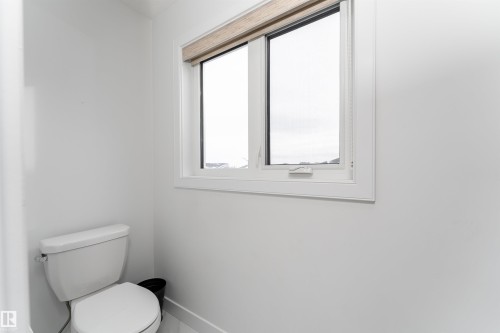 39 Jacobs Close, St. Albert, AB - Indoor Photo Showing Bathroom