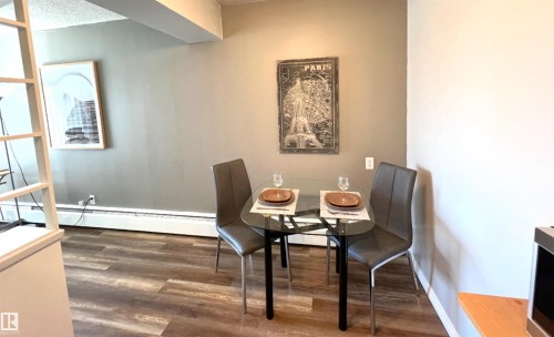103 8310 Jasper Avenue, Edmonton, AB - Indoor