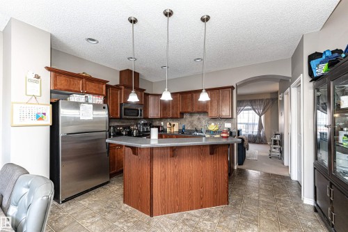 103 13825 155 Avenue, Edmonton, AB - Indoor Photo Showing Kitchen