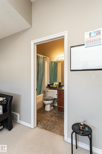 103 13825 155 Avenue, Edmonton, AB - Indoor Photo Showing Bathroom
