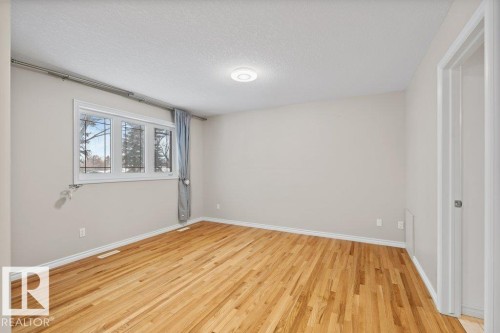 10639 70 Avenue, Edmonton, AB - Indoor Photo Showing Other Room