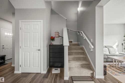 1745 Erker Way, Edmonton, AB - Indoor Photo Showing Other Room