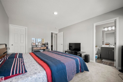 1745 Erker Way, Edmonton, AB - Indoor Photo Showing Bedroom