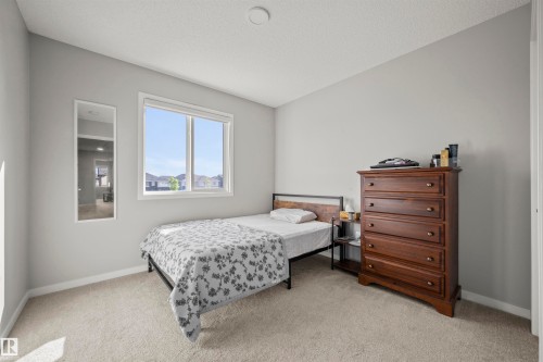 1745 Erker Way, Edmonton, AB - Indoor Photo Showing Bedroom