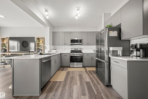 1745 Erker Way, Edmonton, AB - Indoor Photo Showing Kitchen With Upgraded Kitchen