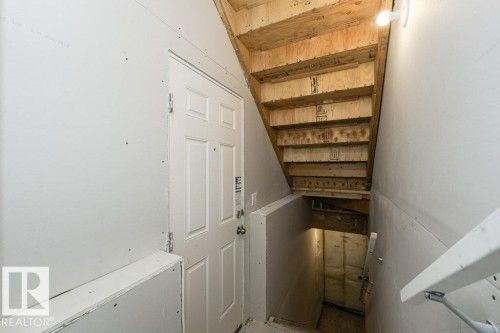 335 Edgemont Drive, Edmonton, AB - Indoor Photo Showing Other Room