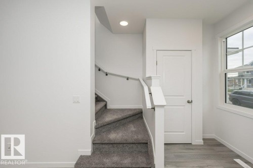 335 Edgemont Drive, Edmonton, AB - Indoor Photo Showing Other Room