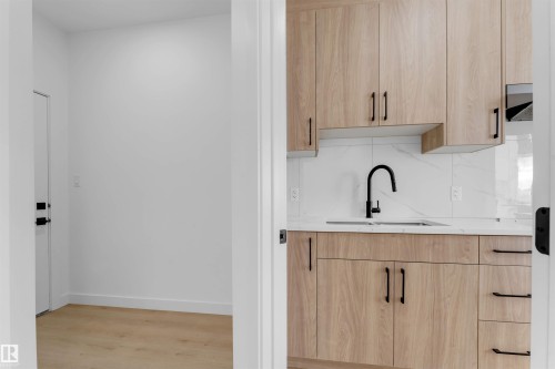 3917 36 Street, Beaumont, AB - Indoor Photo Showing Kitchen