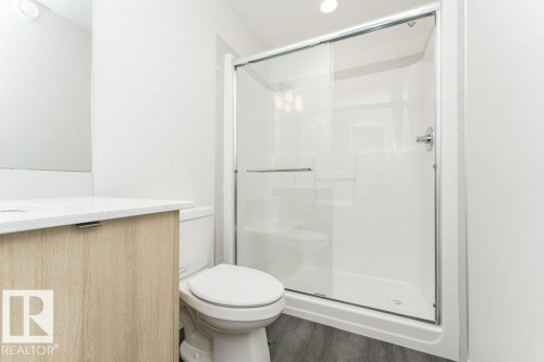 17548 63 Street, Edmonton, AB - Indoor Photo Showing Bathroom
