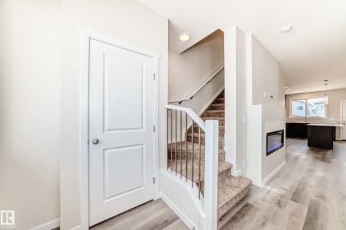 17548 63 Street, Edmonton, AB - Indoor Photo Showing Other Room